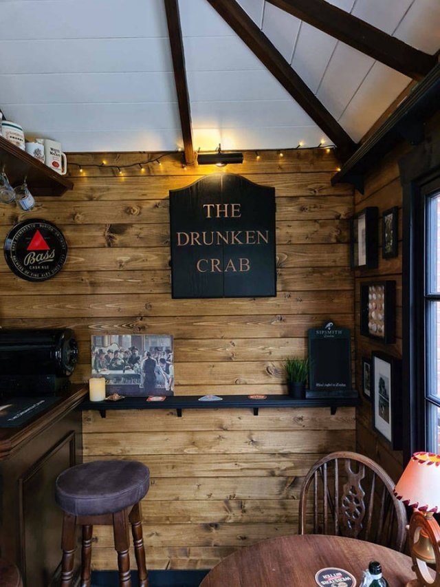 Own Pub "Drunken Crab" (29 pics)