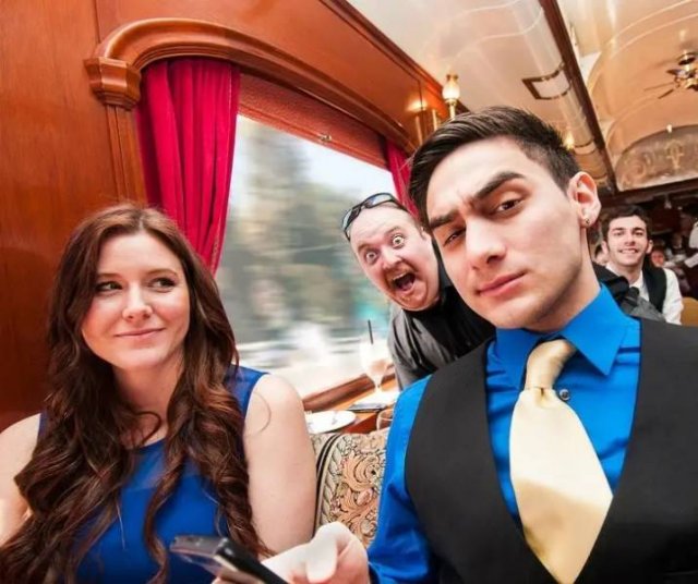 This Is Photobombing (25 pics)