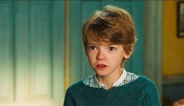 Actors And Actresses Who Played Characters Way Younger And Older (30 pics)