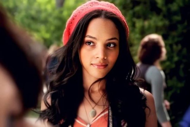Actors And Actresses Who Played Characters Way Younger And Older (30 pics)