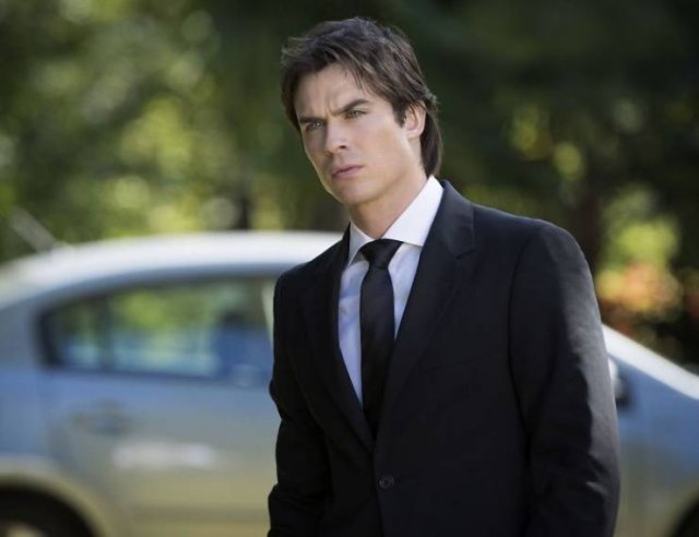 Actors And Actresses Who Played Characters Way Younger And Older (30 pics)