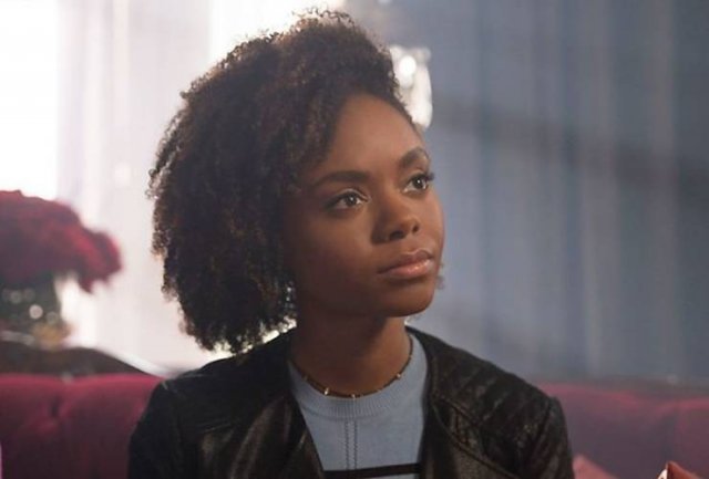 Actors And Actresses Who Played Characters Way Younger And Older (30 pics)