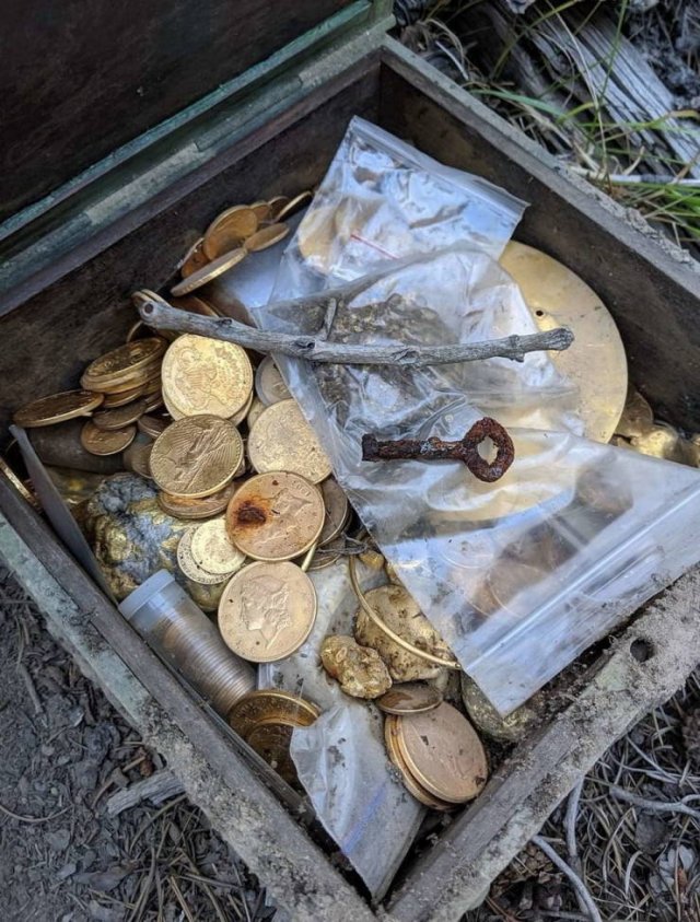 $1 Million Dollar Treasure Found After A 10-Year Hunt (10 pics)