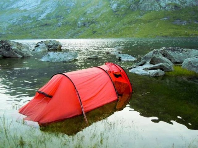 Camping Struggles (33 pics)