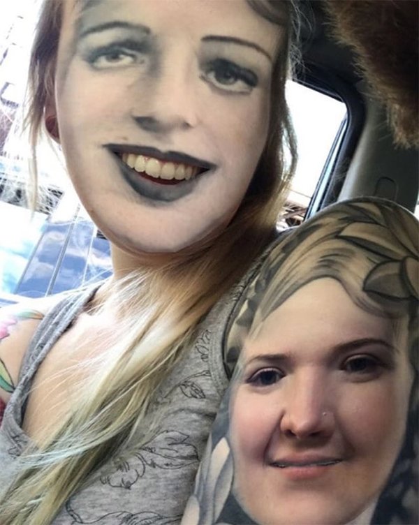 Face-Swapping Tattoos (28 pics)