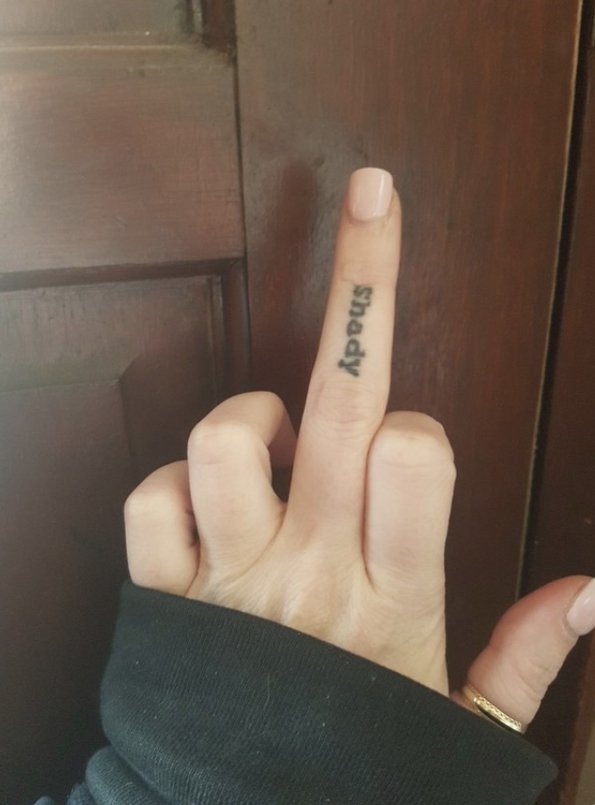 Finger Tattoos (29 pics)