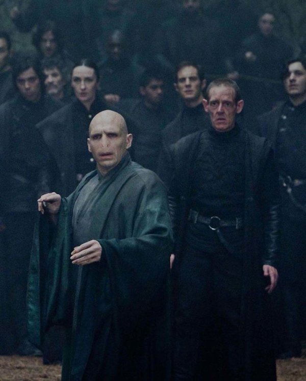 Hidden Details In 'Harry Potter' Movies (19 pics)