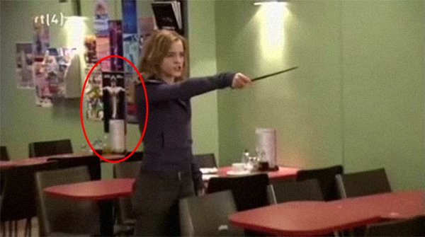 Hidden Details In 'Harry Potter' Movies (19 pics)
