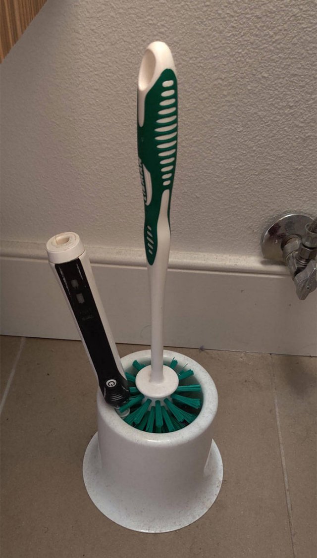 Bad Days Happen (41 pics)