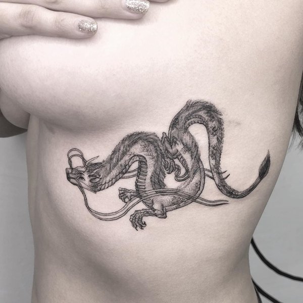 Girls With Underboob Tattoos (33 pics)