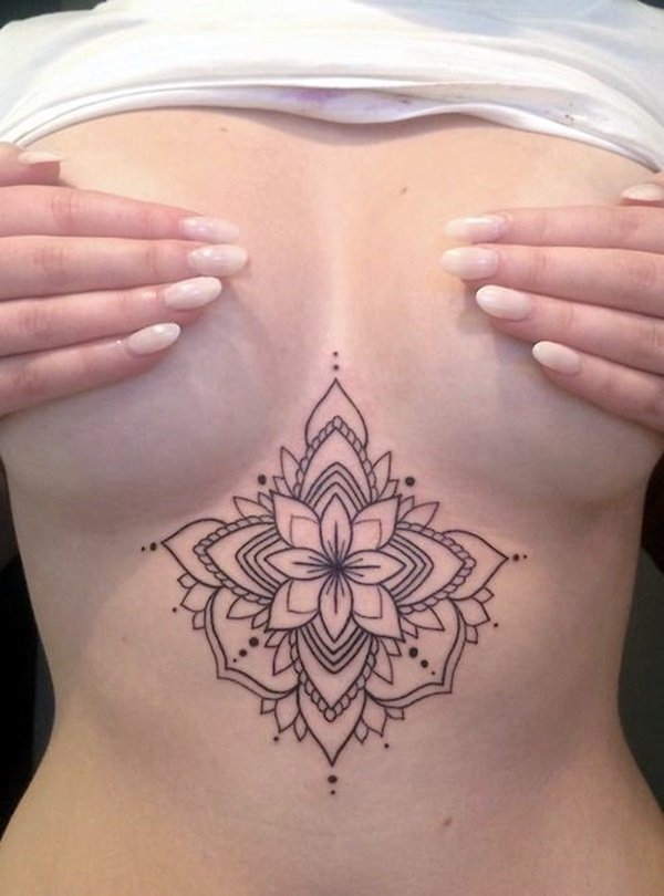 Girls With Underboob Tattoos (33 pics)