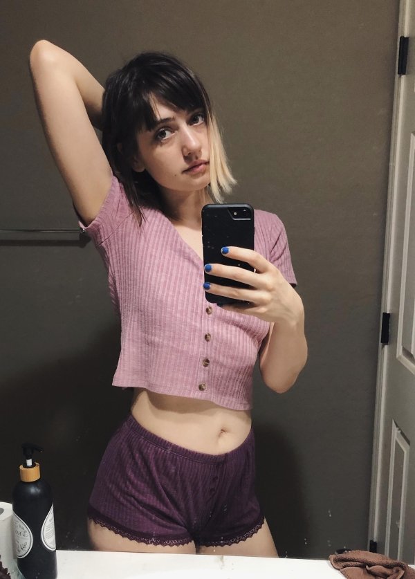 Girls In Pajamas (39 pics)