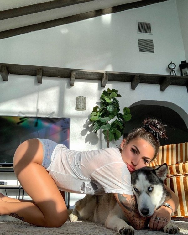 Girls In Pajamas (39 pics)