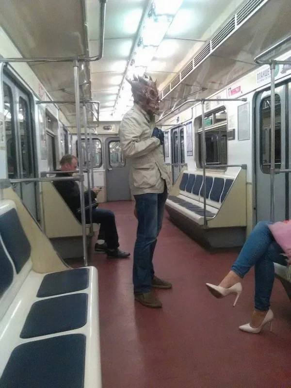 Crazy Singing and Dancing on the Train - New York City 