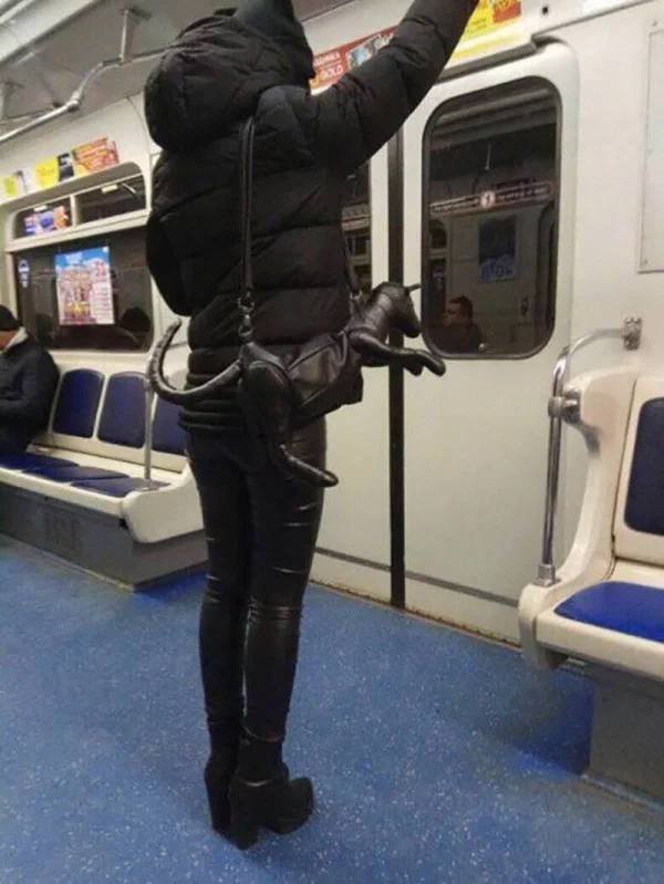 Weird Subway Passengers (39 pics)