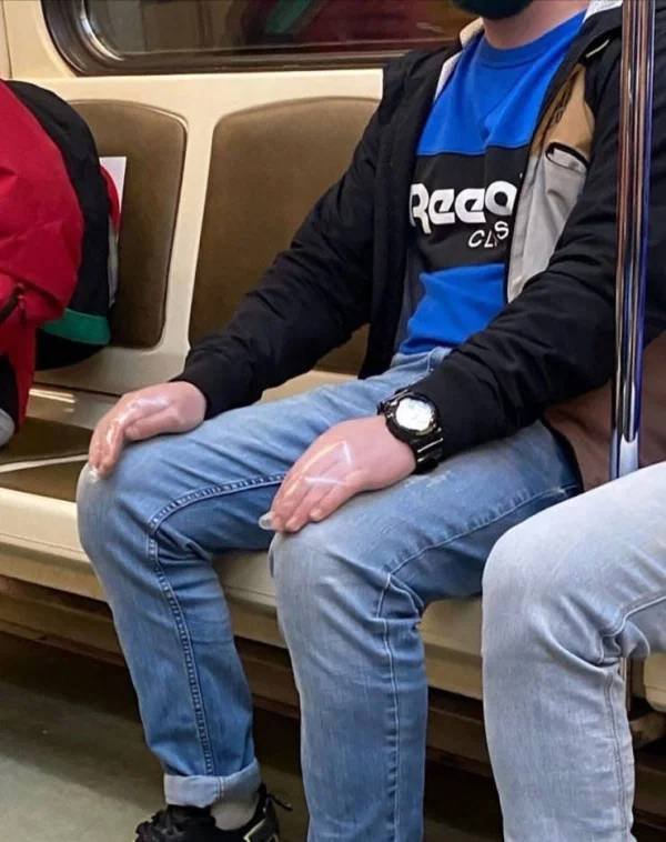 Weird Subway Passengers (39 pics)