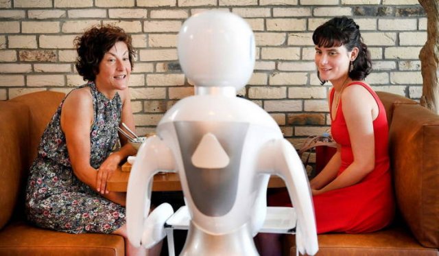 It's A Robots World (41 pics)