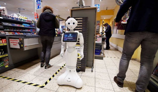 It's A Robots World (41 pics)