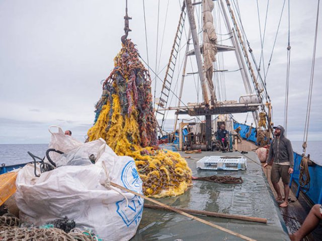 103-Ton Haul Of Plastic Garbage Was Removed From The Great Pacific Garbage Patch (15 pics)