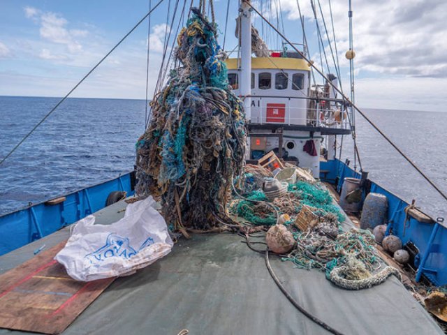 103-Ton Haul Of Plastic Garbage Was Removed From The Great Pacific Garbage Patch (15 pics)