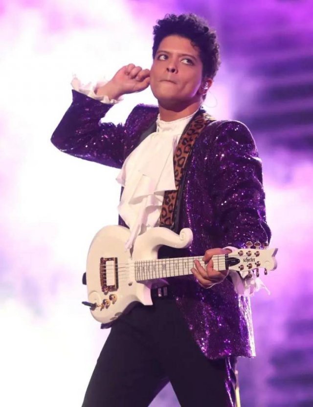Celebrities And Their Real Names (24 pics) Celebrities And Their Real Names (24 pics)