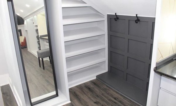 Rundown Attic Transformation (16 pics)