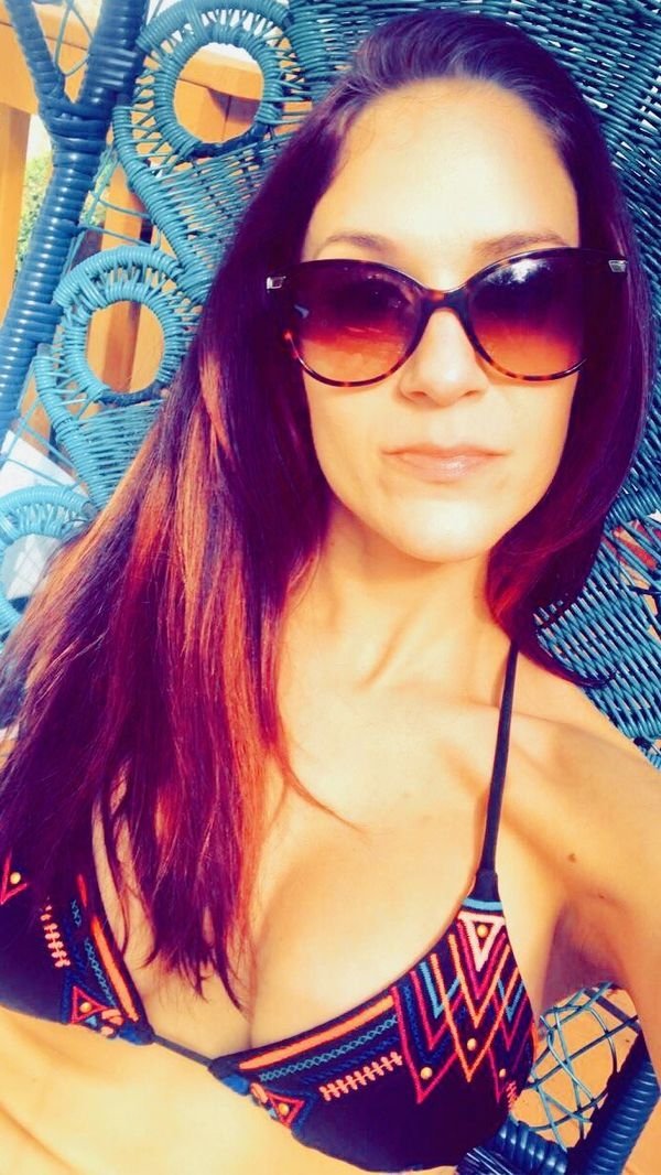 Busty Girls (53 pics)