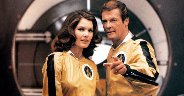 Top Box Office Bond Movies (26 pics)