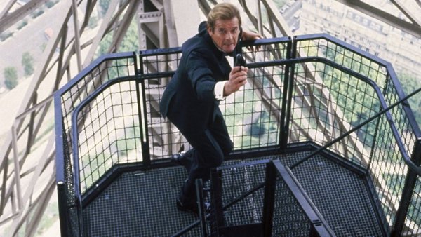 Top Box Office Bond Movies (26 pics)