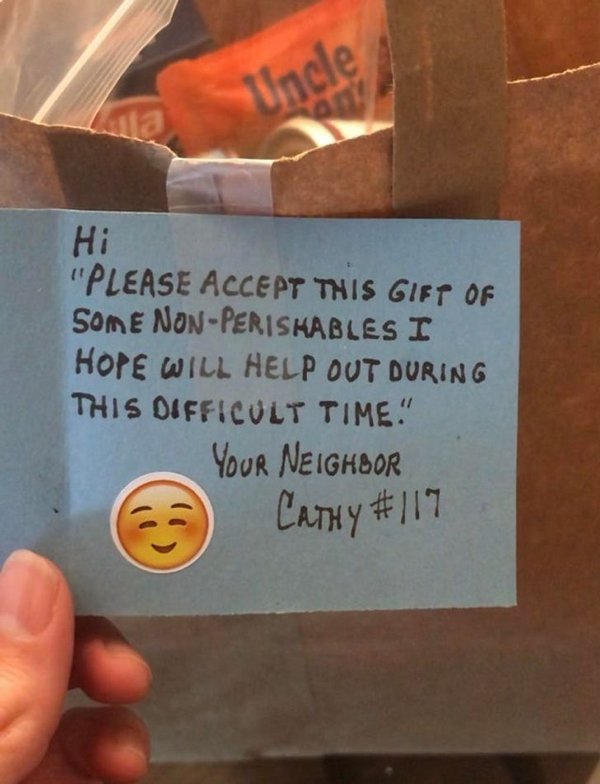 Everything About Neighbors (19 pics)