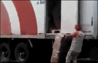Fails (14 gifs)