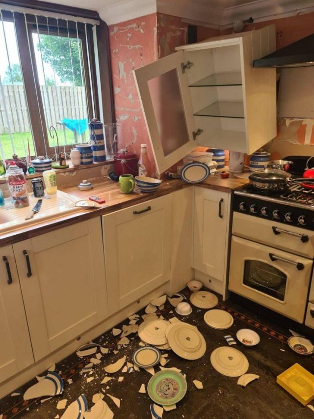 Bad Days Happen (45 pics)