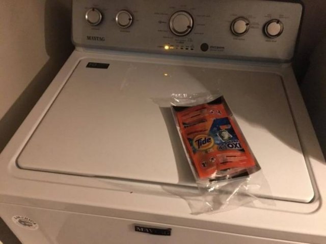 Everything's For Customers (21 pics)