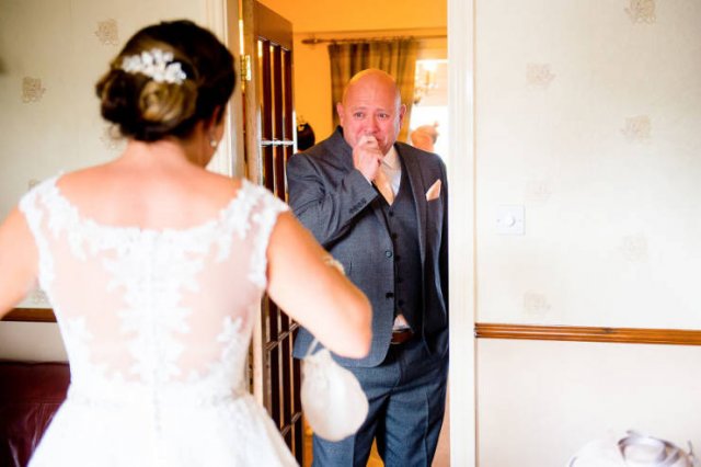Photos Of Fathers And Their Daughters At Weddings (26 pics) Photos Of Fathers And Their Daughters At Weddings (26 pics)