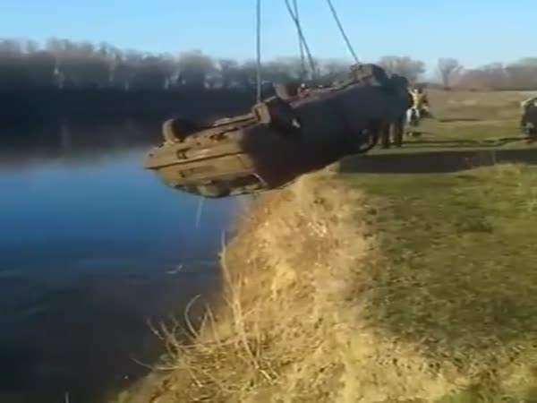 Removing A Car From The Lake