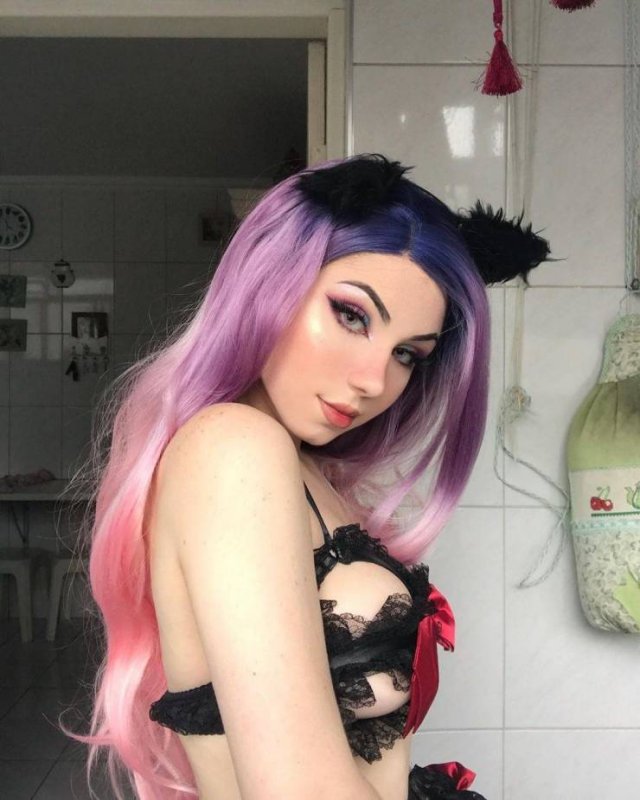 Cosplayer Maria (57 pics)