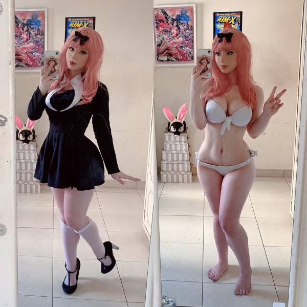 Cosplayer Maria (57 pics)