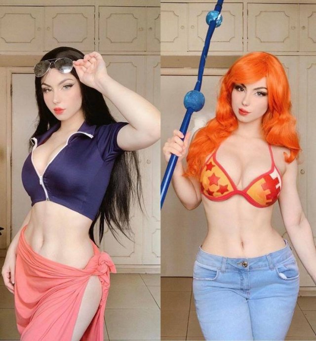 Cosplayer Maria (57 pics)