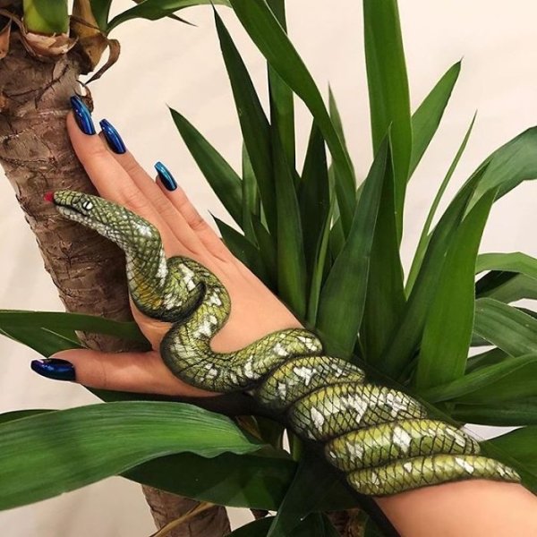 Body Art By Mimi Choi (29 pics)