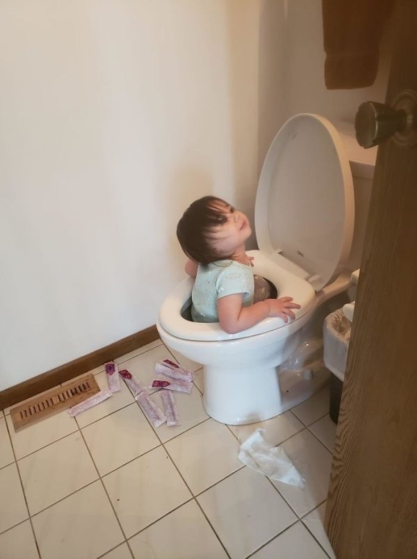 Living With Children (34 pics)