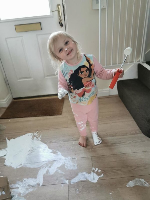 Living With Children (34 pics)