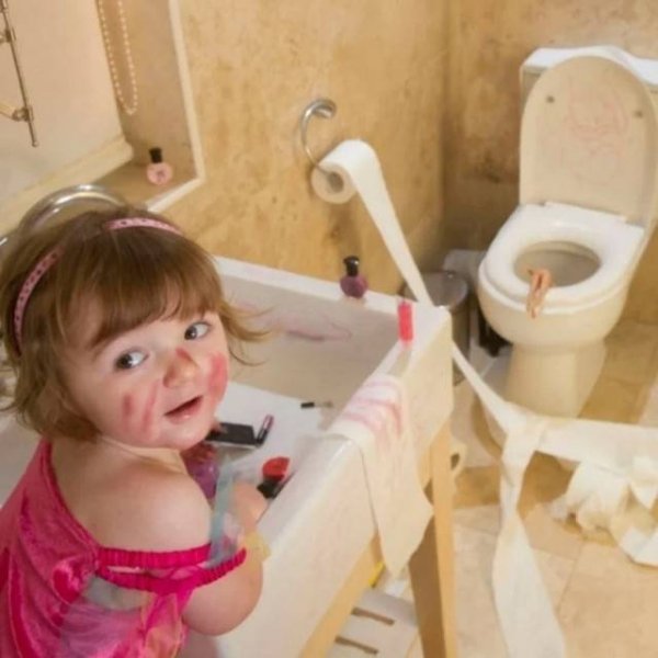 Living With Children (34 pics)