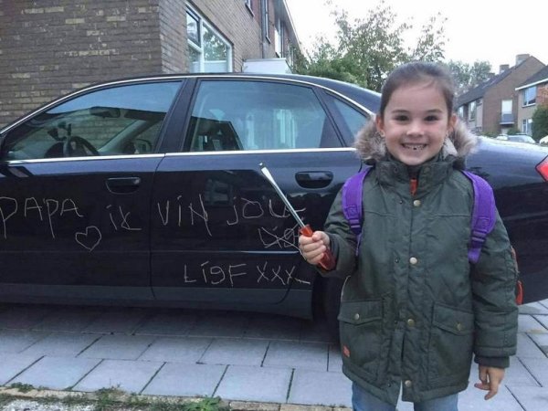 Living With Children (34 pics)