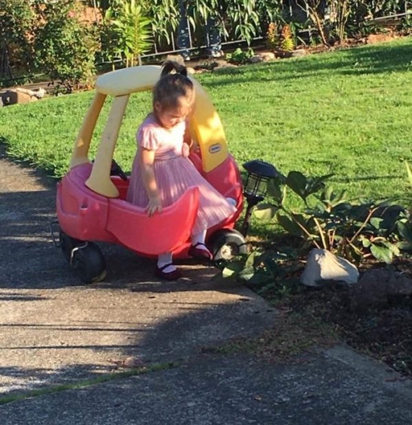 Living With Children (34 pics)