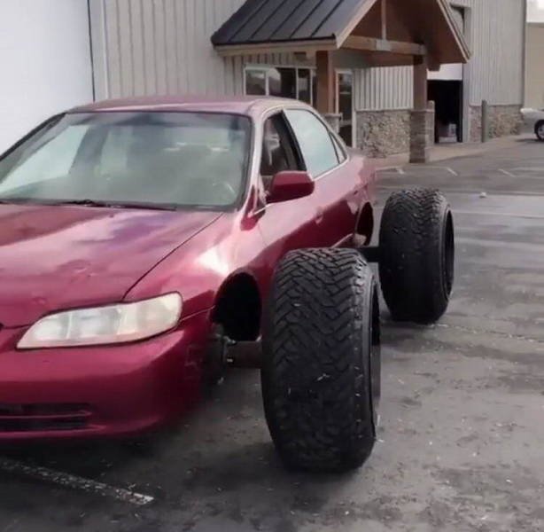 Weird Cars (44 pics)