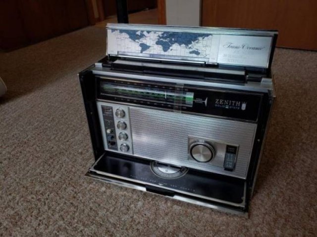 Old Things That Still Work (27 pics)