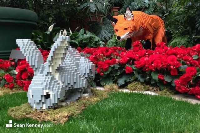 The San Antonio Zoo Replaced Real Animals With LEGO Copies (27 pics)