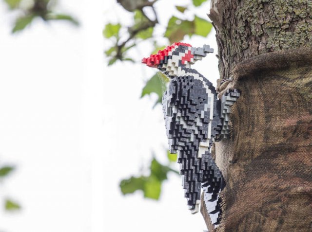 The San Antonio Zoo Replaced Real Animals With LEGO Copies (27 pics)