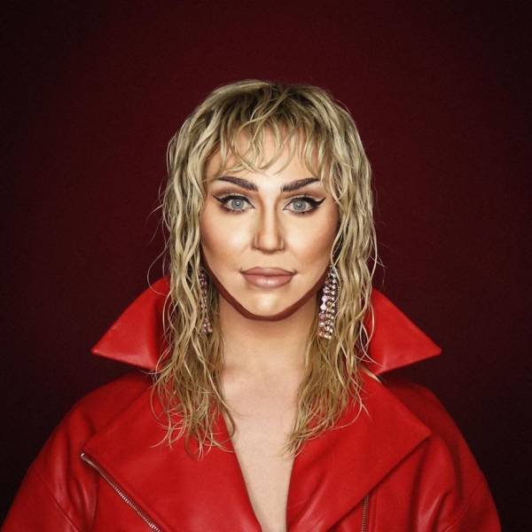 Makeup Transformations By Alexis Stone (51 pics) Makeup Transformations By Alexis Stone (51 pics)