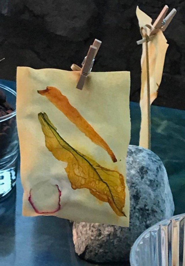 Weird Ways Restaurants Serve Food (17 pics)
